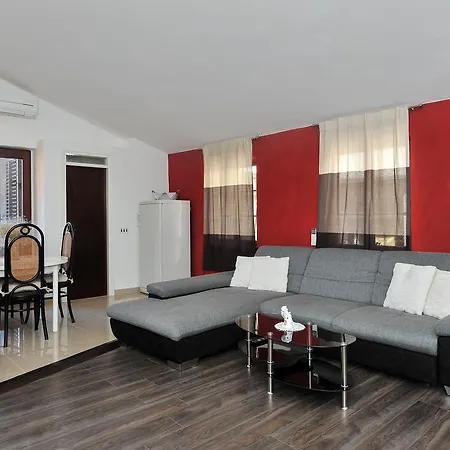 Borgo Apartment