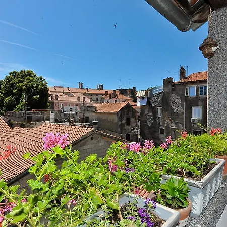 Apartment Borgo *